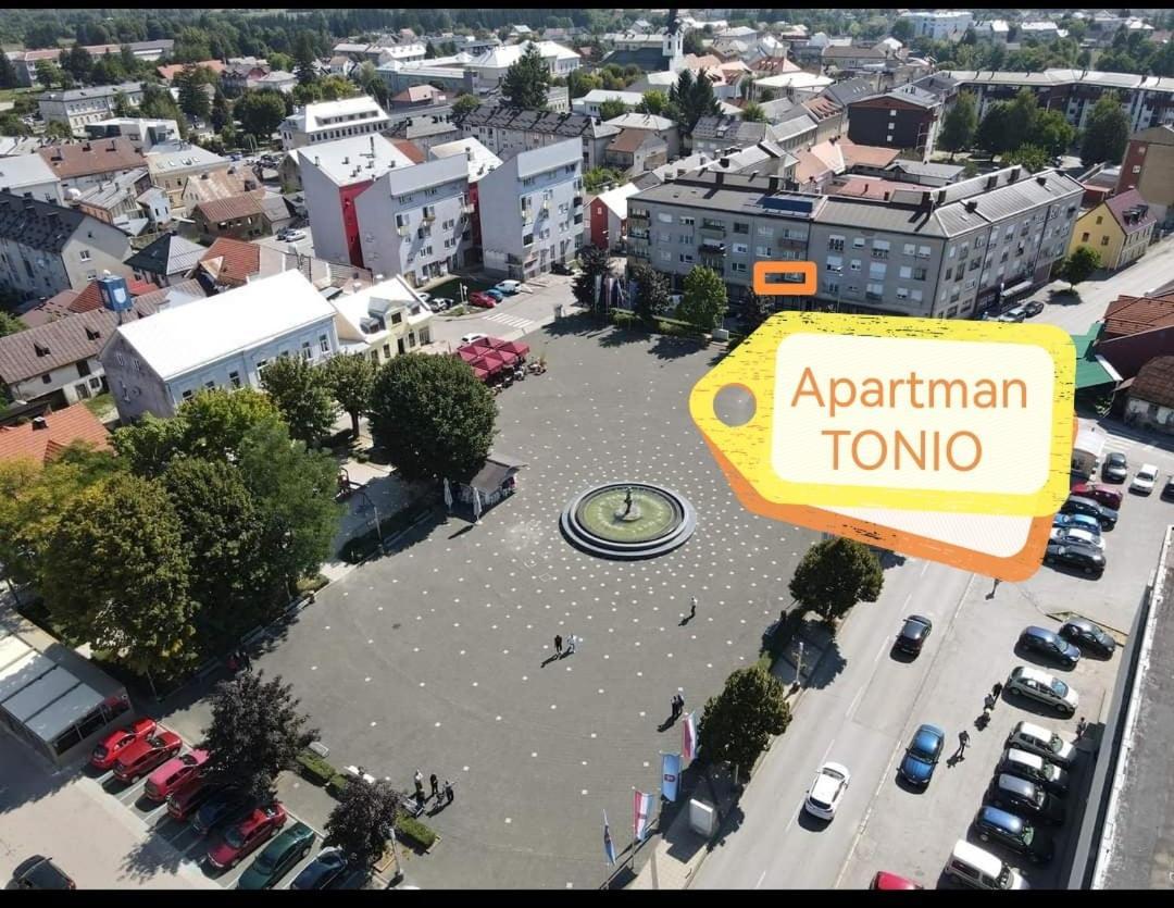 Apartment Tonio - Right On The Main Square Gospic Exterior photo